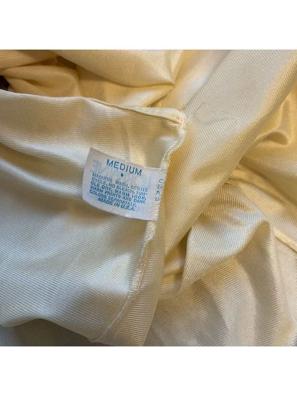 Vintage Lorraine Women's Nightgown Lace Pale Yellow Size M - Picture 6 of 6